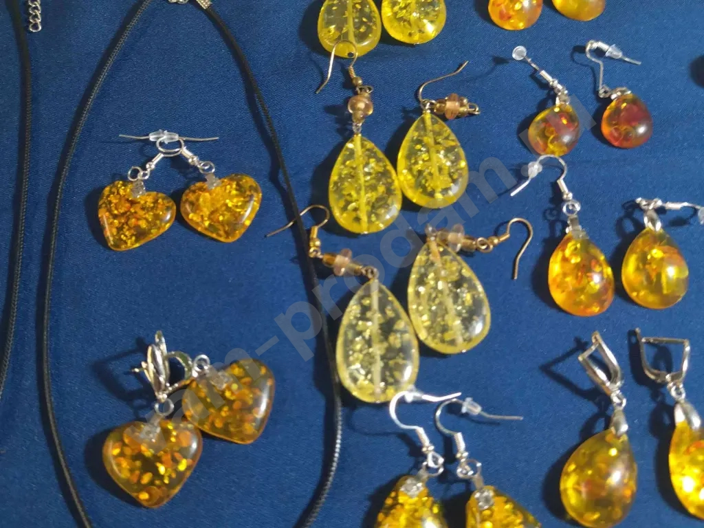 Украшения из плавленного янтаря СССР