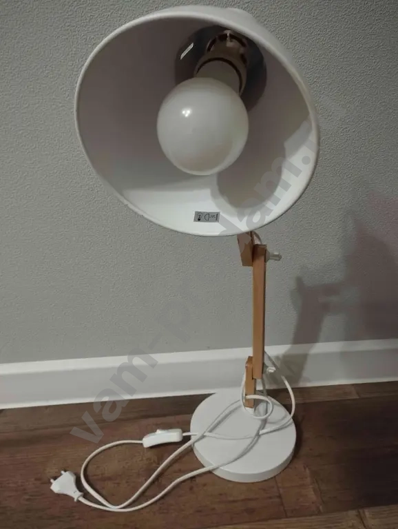 лампа настольная