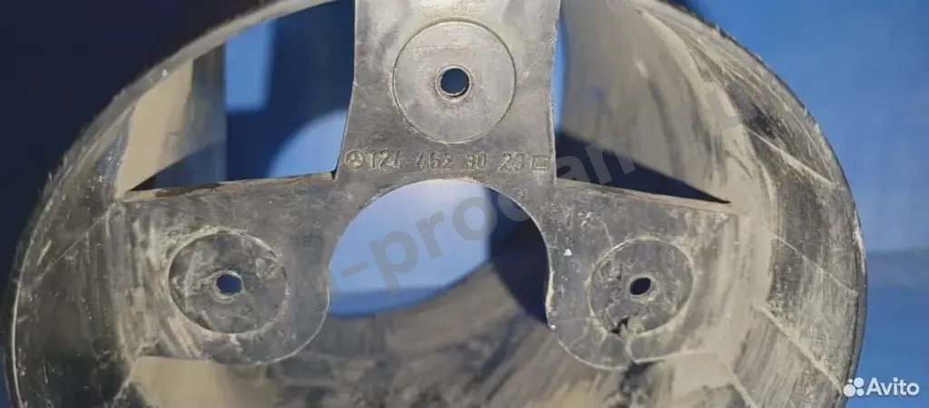 Кожух рулевой колонки Mercedes E200 W124 M102 1990