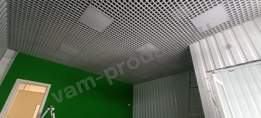 монтаж потолков Армстронг