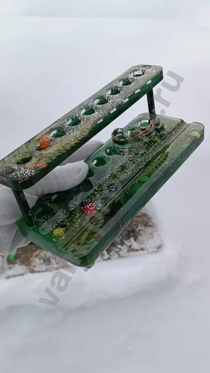 Подставки , брелоки