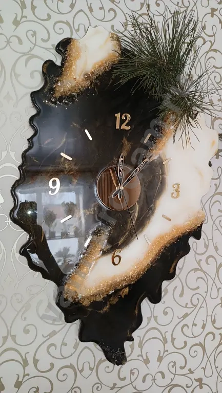 Часы, панно.