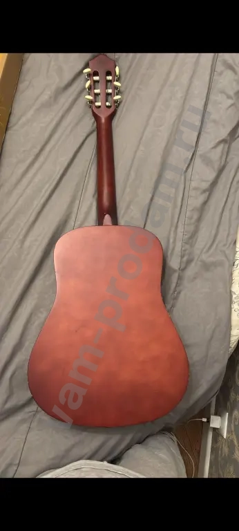 Акустическая гитара