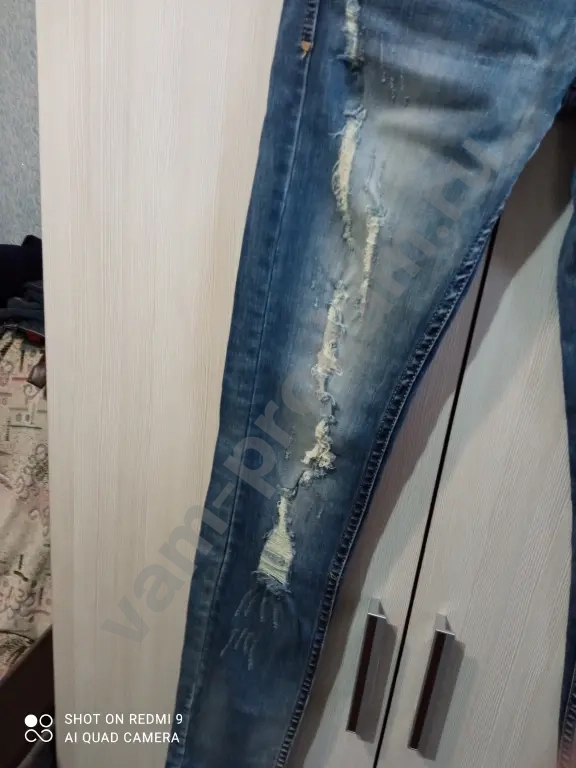 Джинсы женские, зауженные,40-42 р