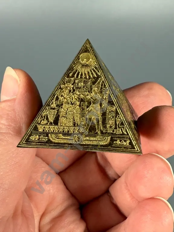Сувенир египетская пирамида