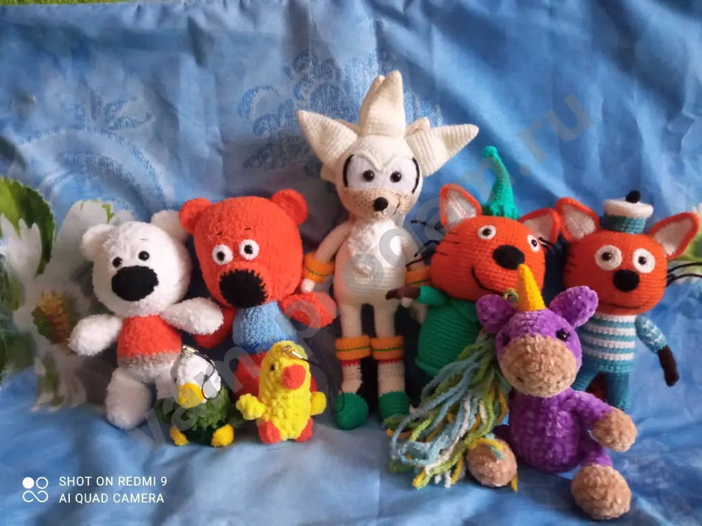 Вязаные игрушки ручной работы, мультяшки и другие
