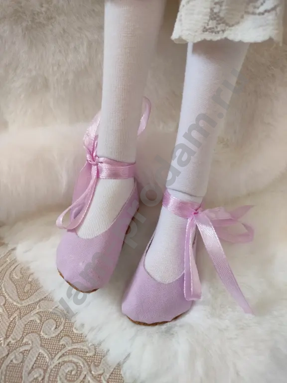 Одежда на куклу Олю