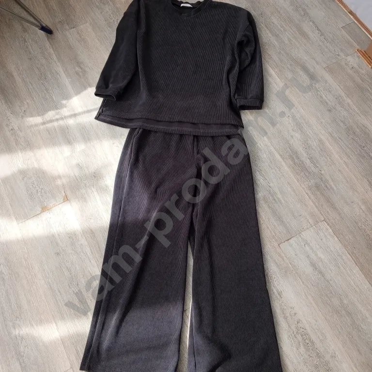 Спортивный костюм женский