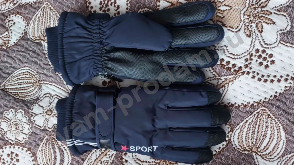 Новые перчатки на подростка