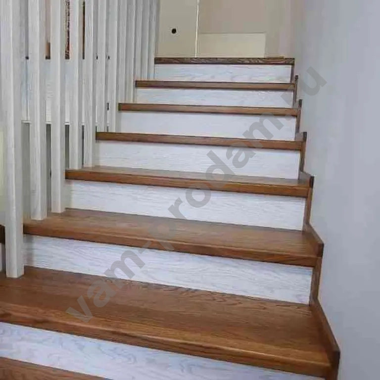 Лестницы из массива под заказ