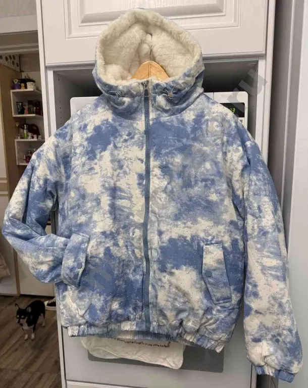 зимняя куртка на меху со стразами