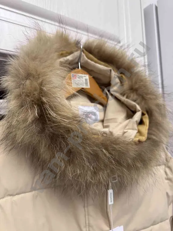пуховик с натуральным мехом