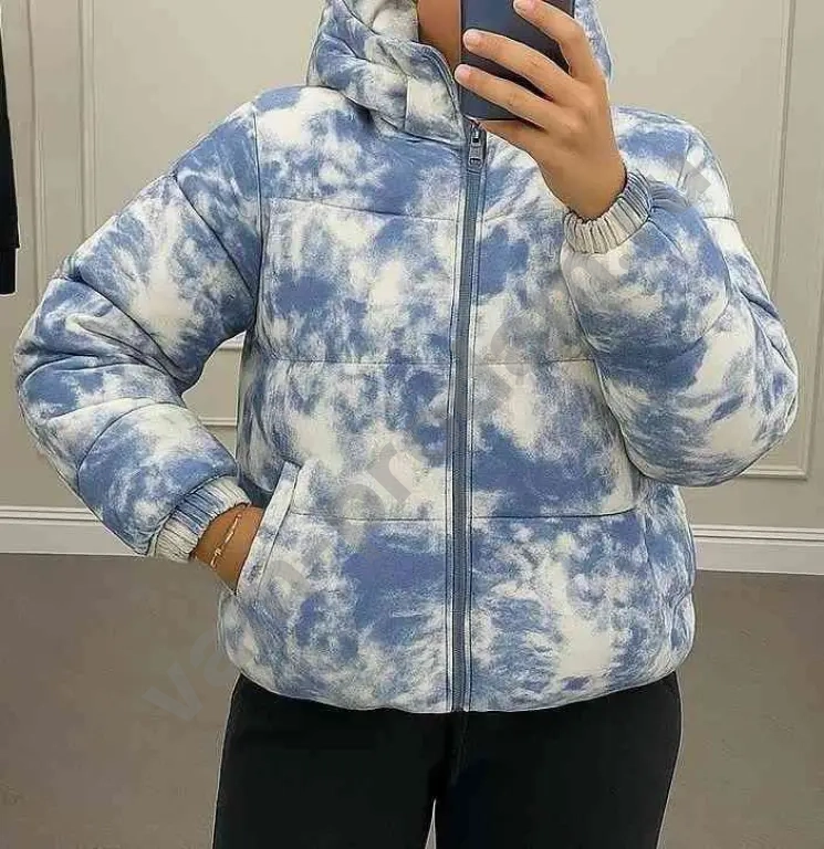 зимняя куртка на меху со стразами