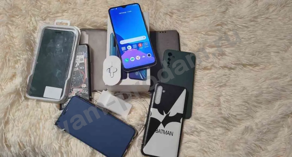 Смартфон realme xt 8/128 ГБ белый