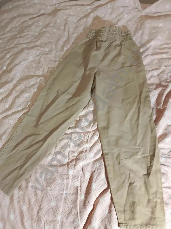 джинсы бежевые для девочки