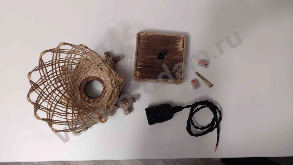 Светильник подвесной потолочный