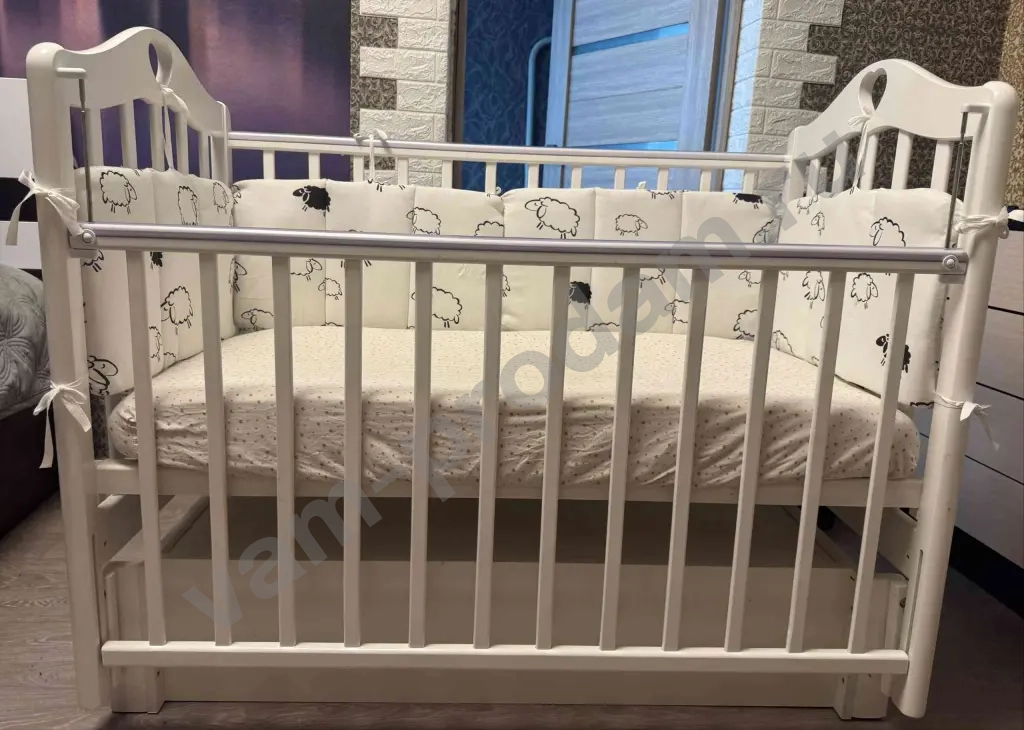 детская кроватка