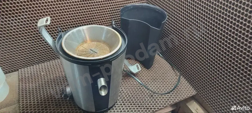 Соковыжималка Bosch cncj03