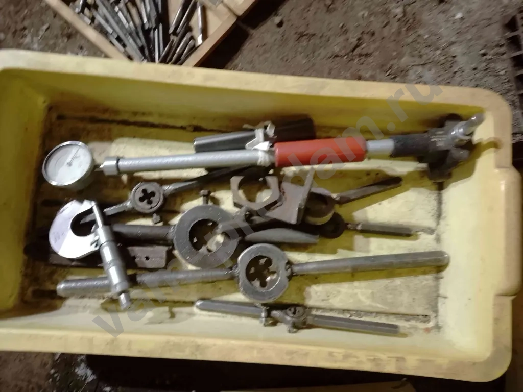 Токарный инструмент