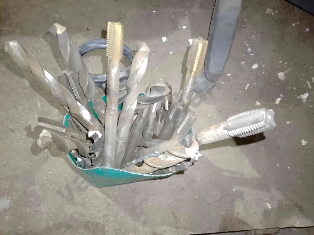 Токарный инструмент