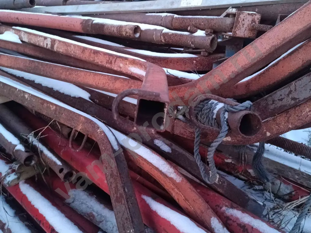 труба квадрат для забора навеса