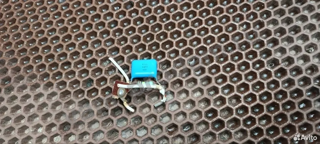 Конденсатор металлизированный