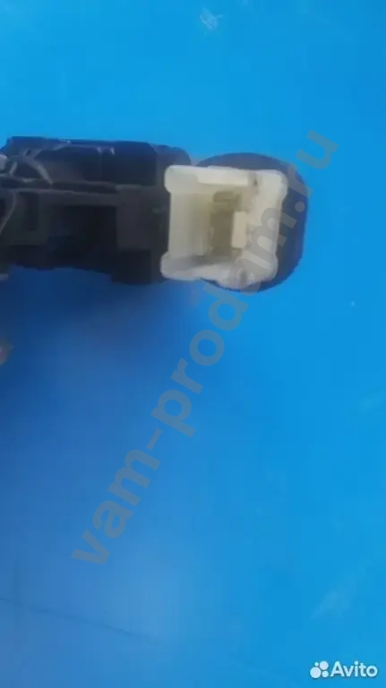 Моторчик стеклоподъёмника левый Nissan