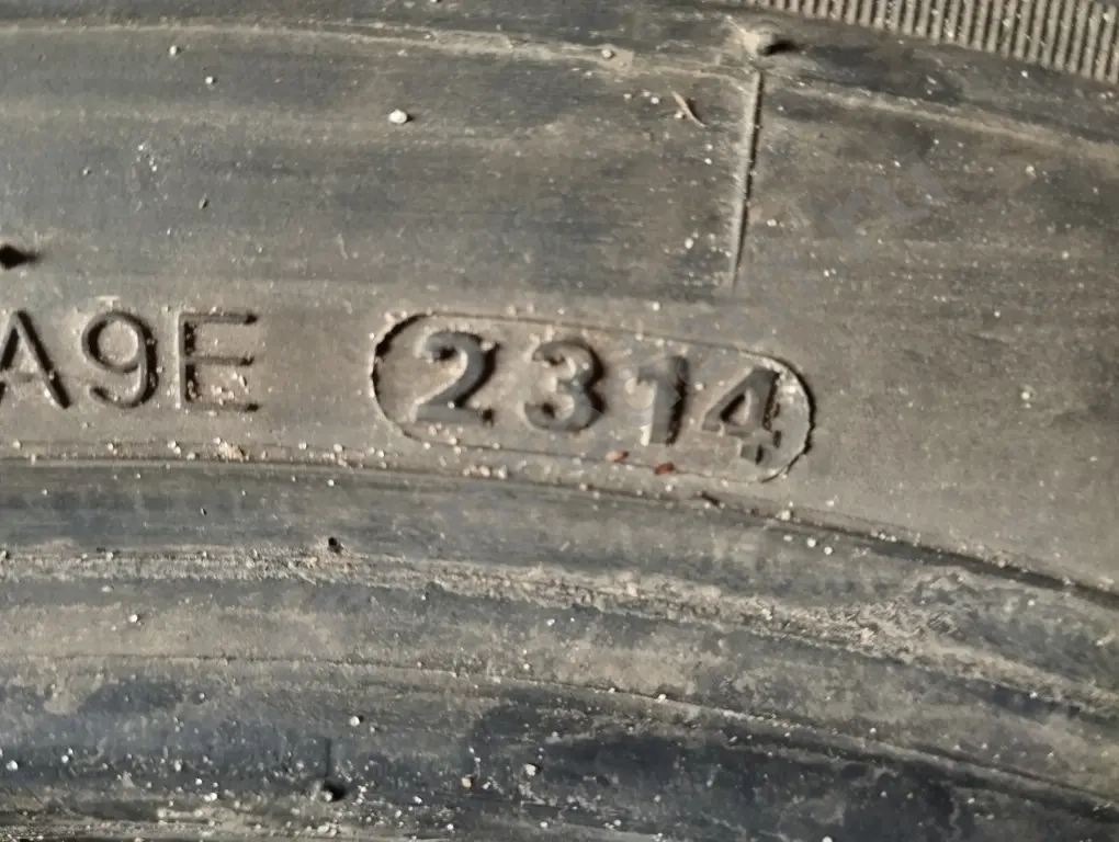 Шины зимние KUMHO IZEN 215х65х16