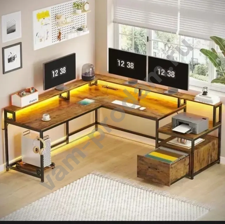 Игровой компьютерный стол с подсветкой