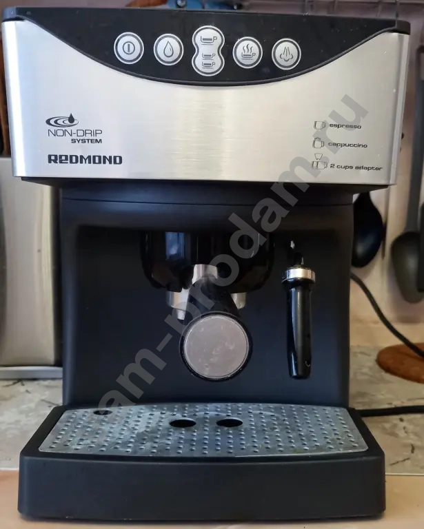 Кофеварка Redmond RCM-1503