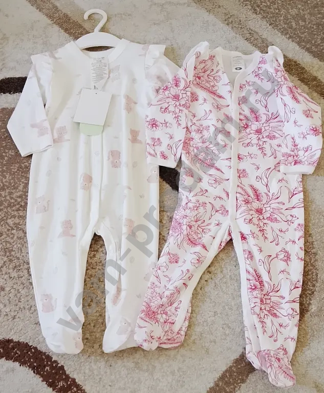 Комбинезоны новые на девочку 80