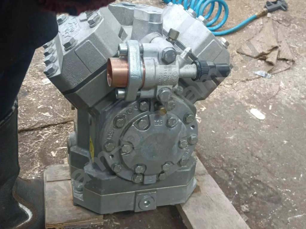 Компрессор кондиционера spheros 69047A