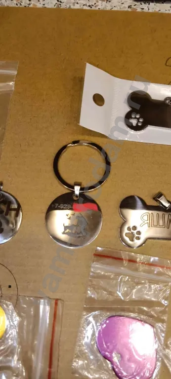 Жетоны гравировка нержавеющая сталь, анодированный алюминий.