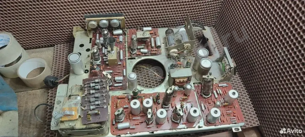 Запчасти от телевизора Рекорд-345