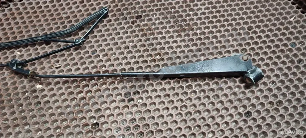 Поводок дворника ваз