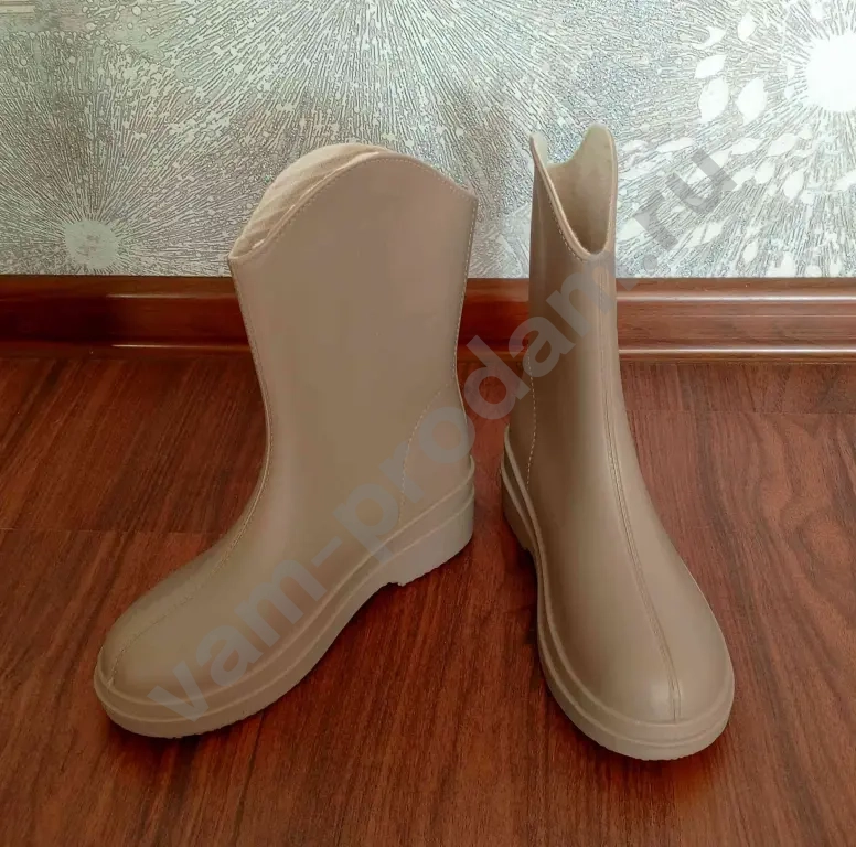 Сапоги резиновые новые