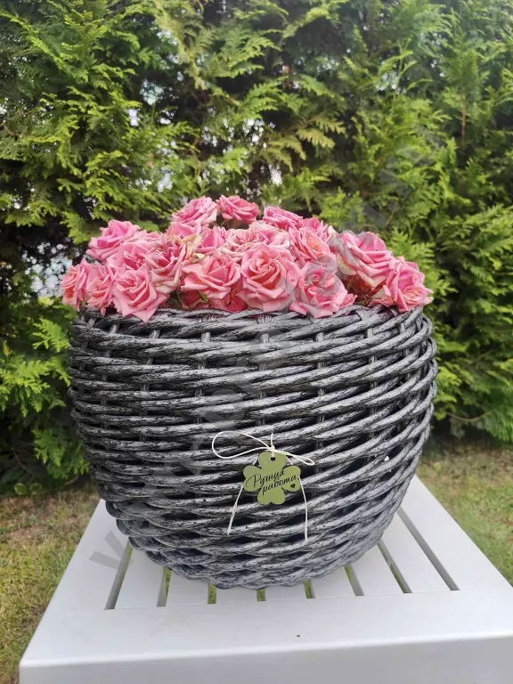 кашпо из ротанга