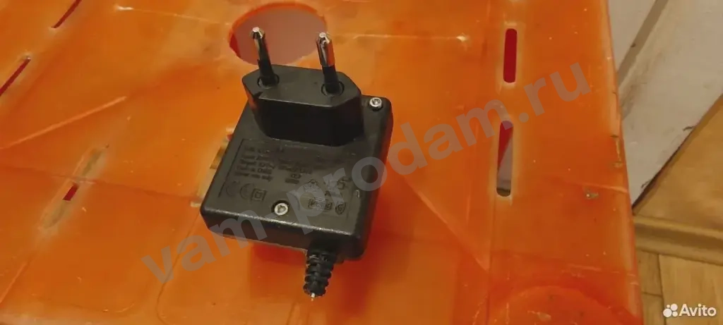 Зарядное устройство