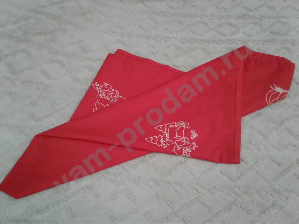 Скатерть новогодняя и чехол на стул