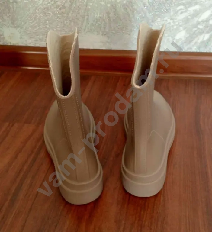 Сапоги резиновые новые