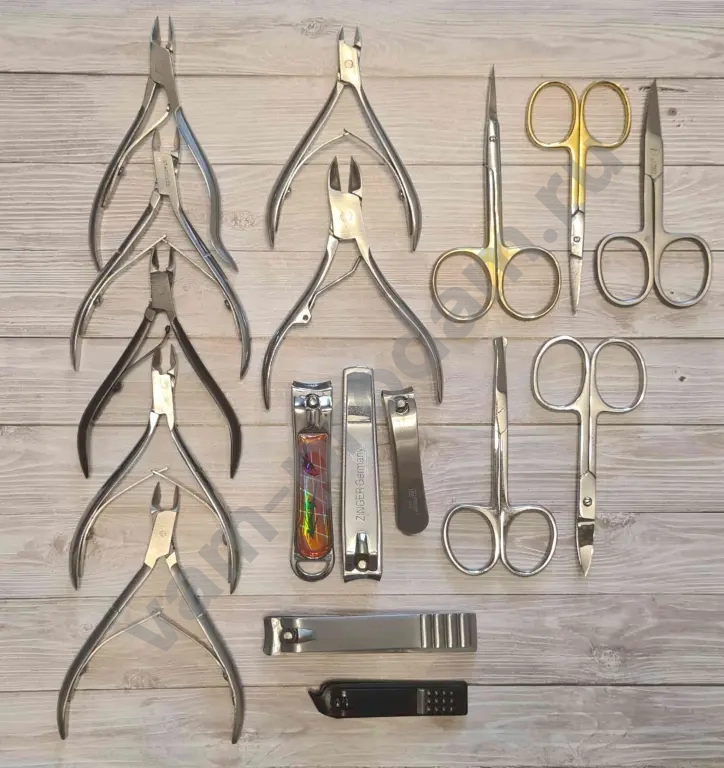 Кусачки и ножницы для маникюра