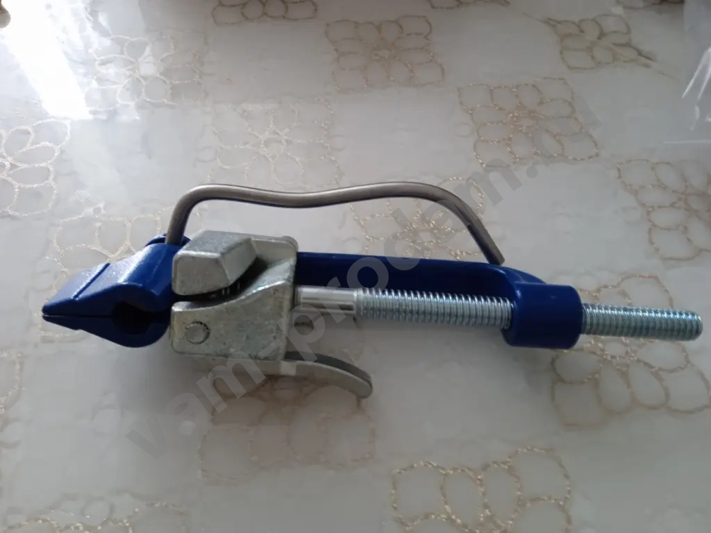 Инструмент для натяжения и резки стальной ленты на опорах