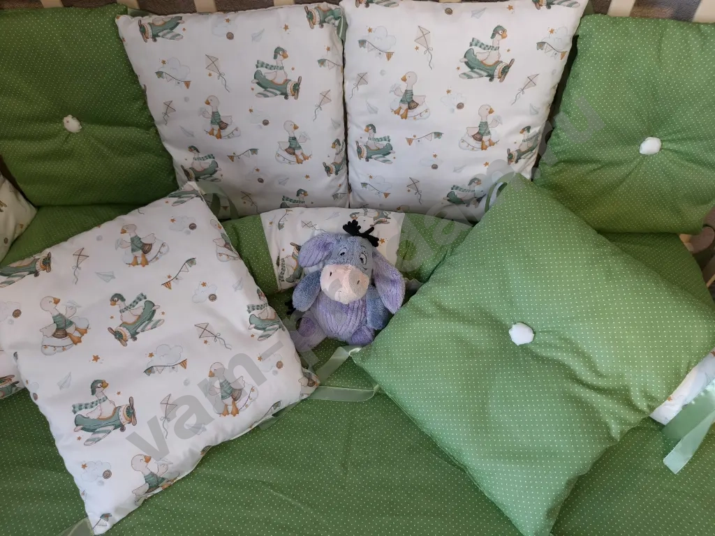 Бортики(бампера) в кроватку для новорождённых