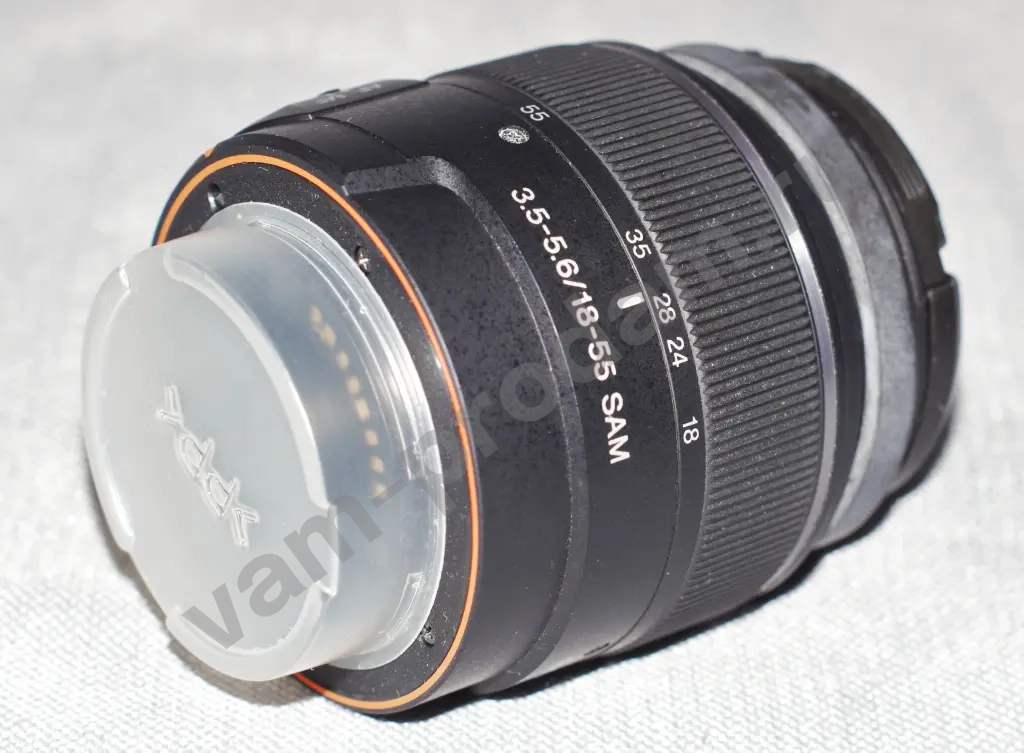 Объектив DT 18-55 мм F3,5-5,6 SAM