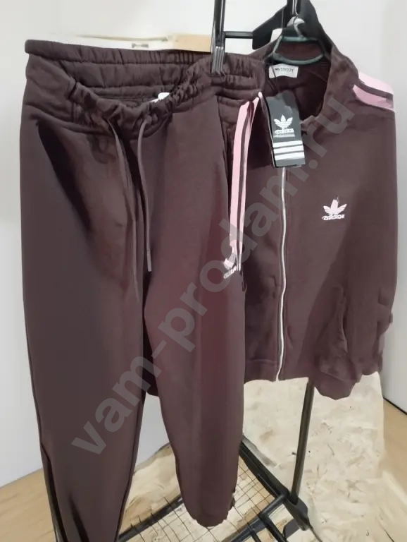 женские спортивные костюмы