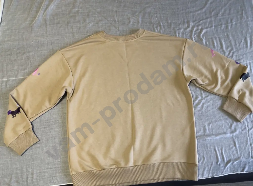 свитшот, футболки и сумки