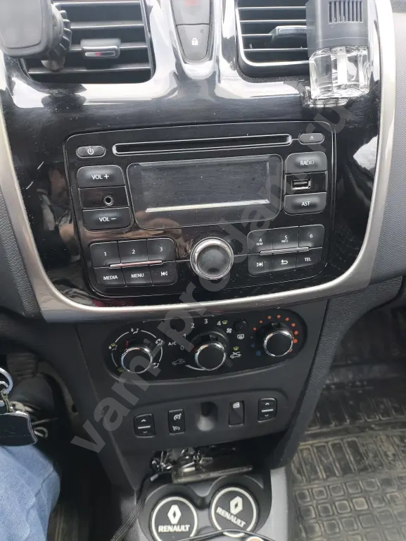 Рено Логан 2 2017 года