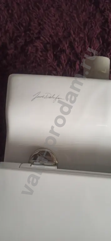 Унитаз с встроенной инсталяцией