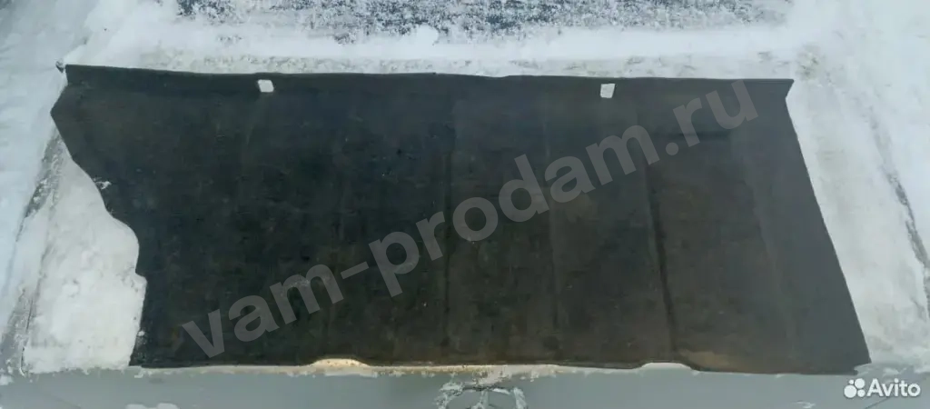 Обшивка багажника передняя Mercedes E200 W124 M102