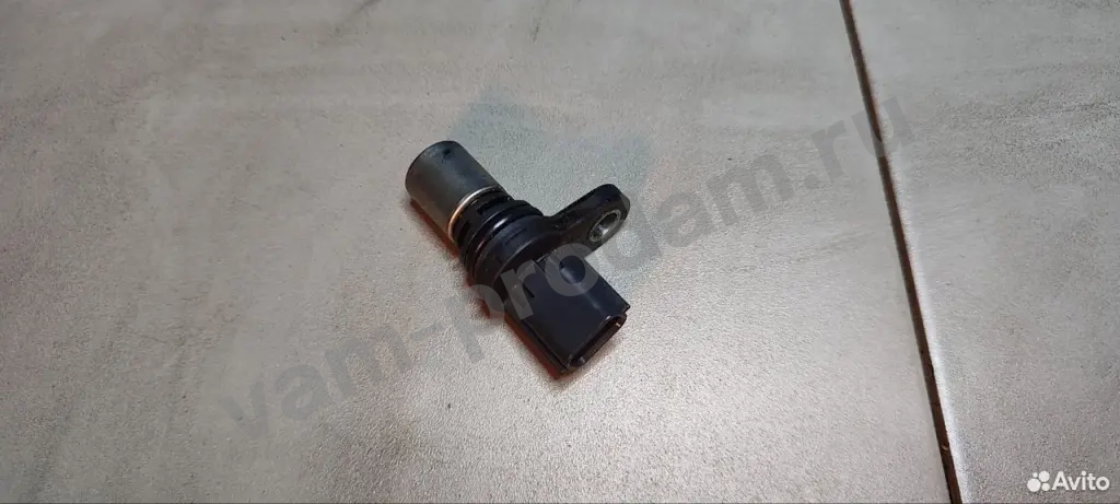 Датчик положения распредвала Nissan March K13 HR12